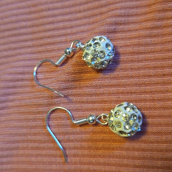 NWOT Rhinestone Earrings - Picture 2 of 2